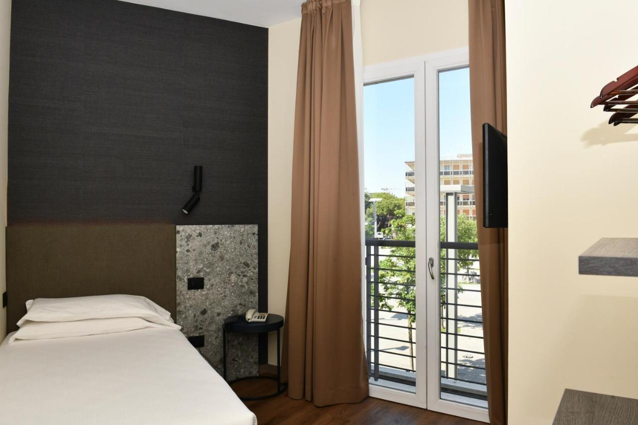Hotel Eden Lido di Jesolo Exterior photo